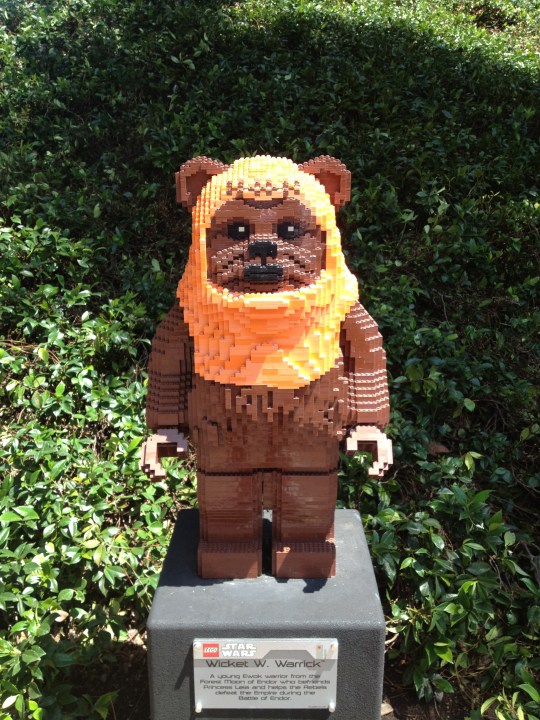 Ee-chaaaaaah (that means howdy in Ewok)